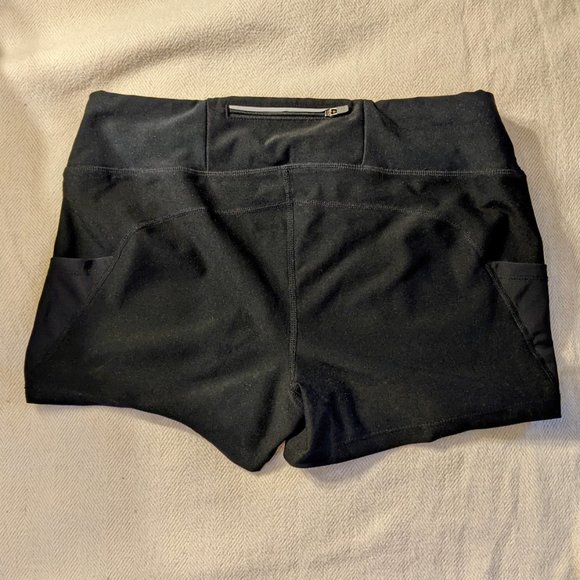 MPG Bike Gym Shorts With 3 Pockets (Black & Grey) - Picture 2 of 13